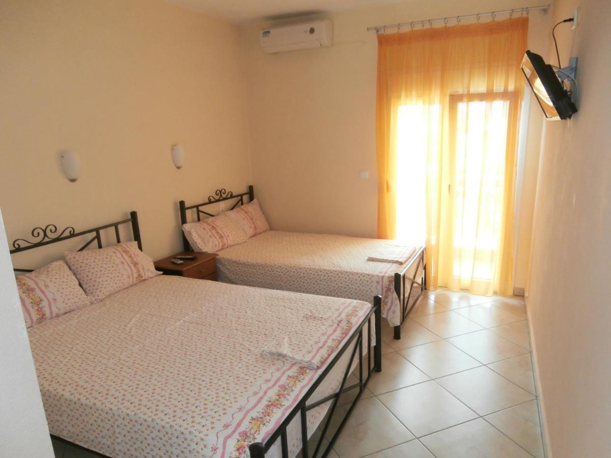 Villa Finikas Nea Vrasna Luaran gambar